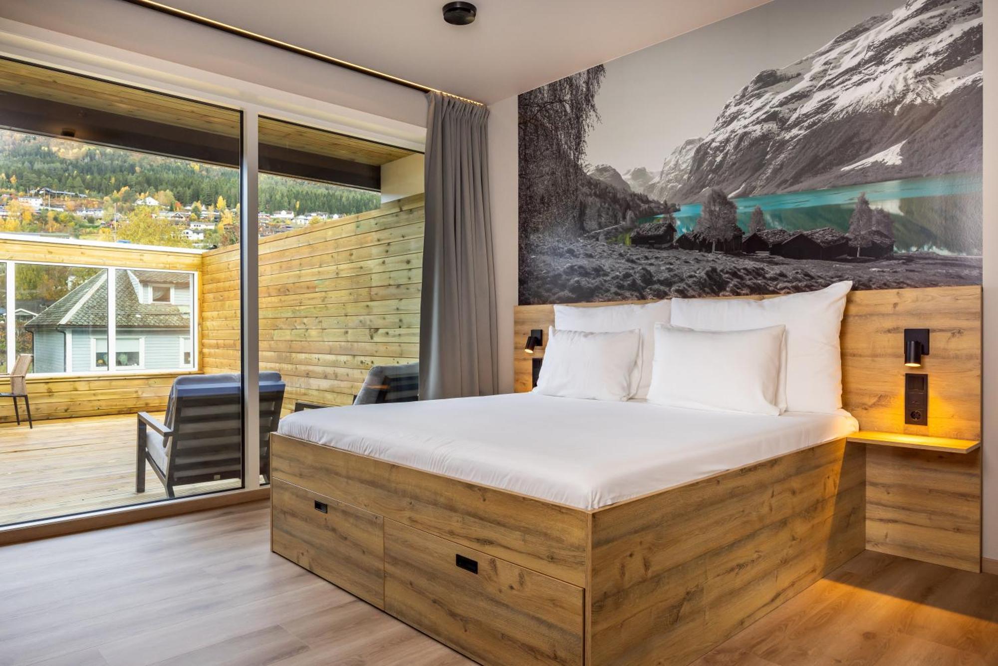 Stryn House - Hotel & Apartments Экстерьер фото